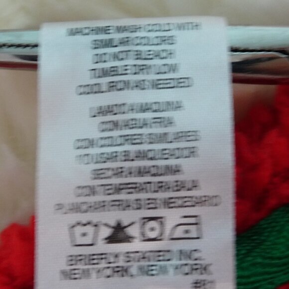 Peanuts Snoopy Red Fuzzy Pullover Medium - Picture 6 of 6